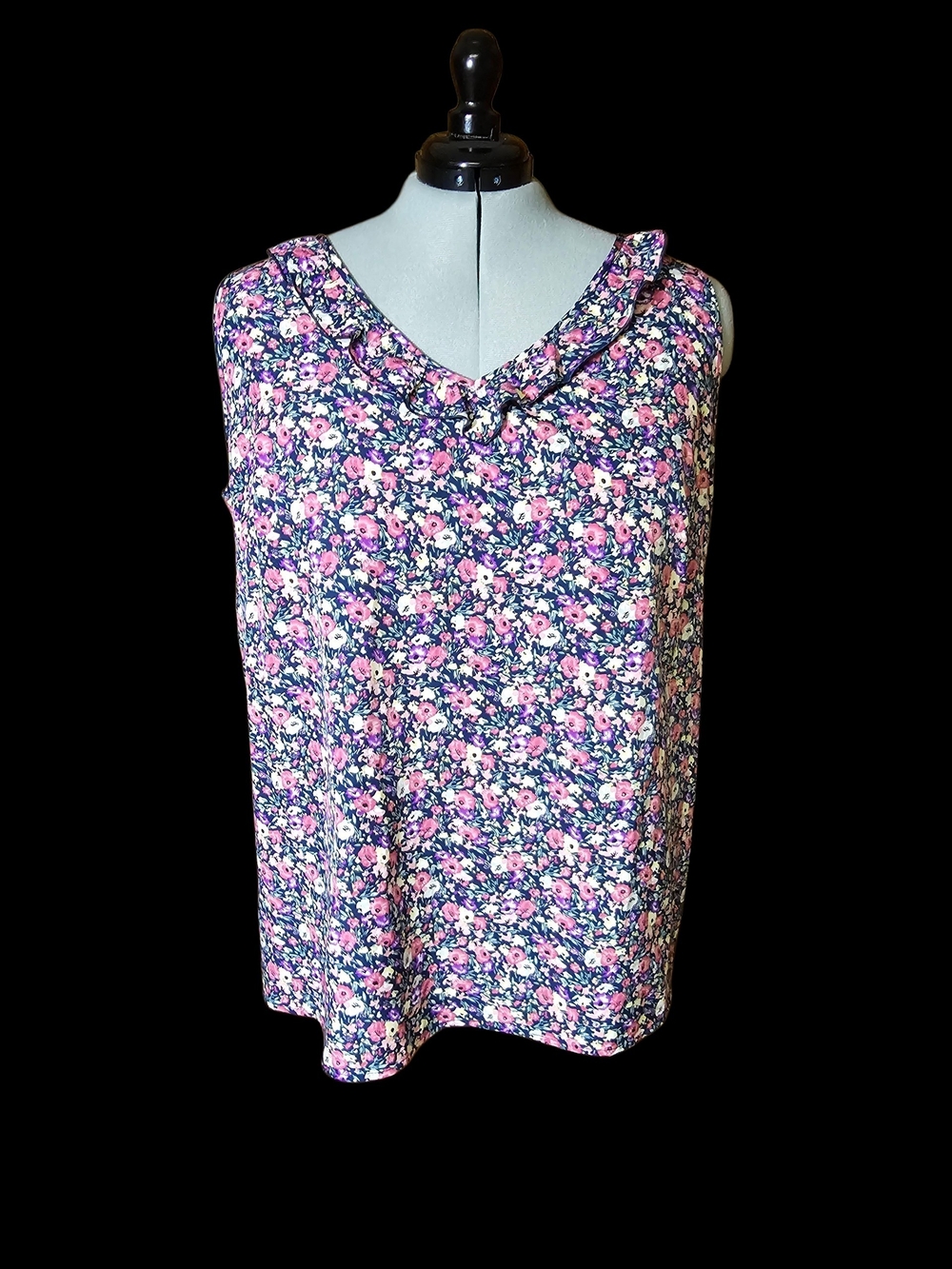 BloomChic Floral Ruffle-Trim V-Neck Camisole in Pink and Navy